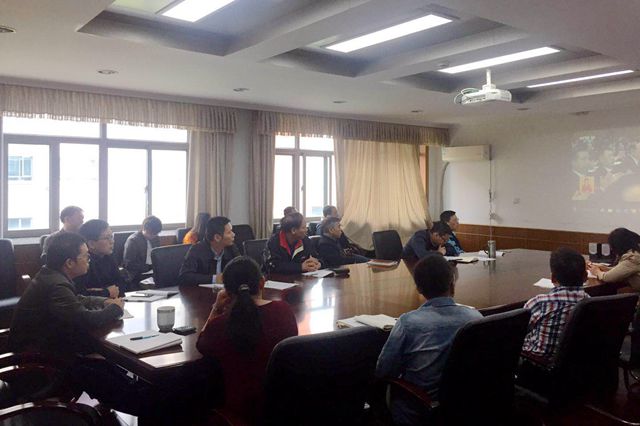 1508313327547.jpg 大-現代科技學院師生收看十九大開幕會_副本.jpg