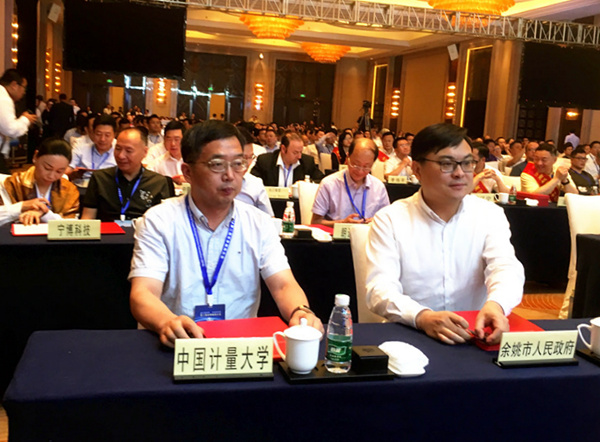 1528678273336.jpg 簽約1_副本.jpg