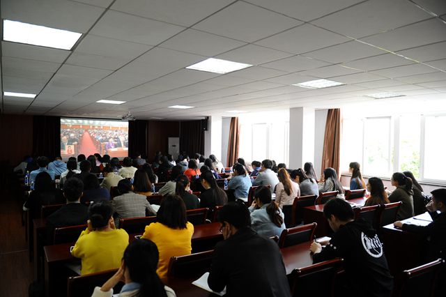 1508312853960.jpg 大-經管.jpg