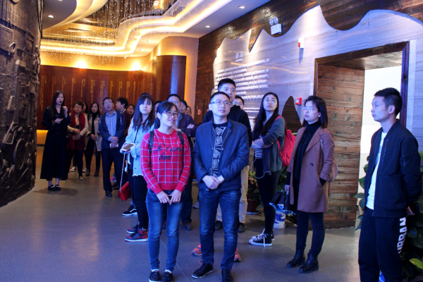 1524644218918.jpg 標準高端2.jpg